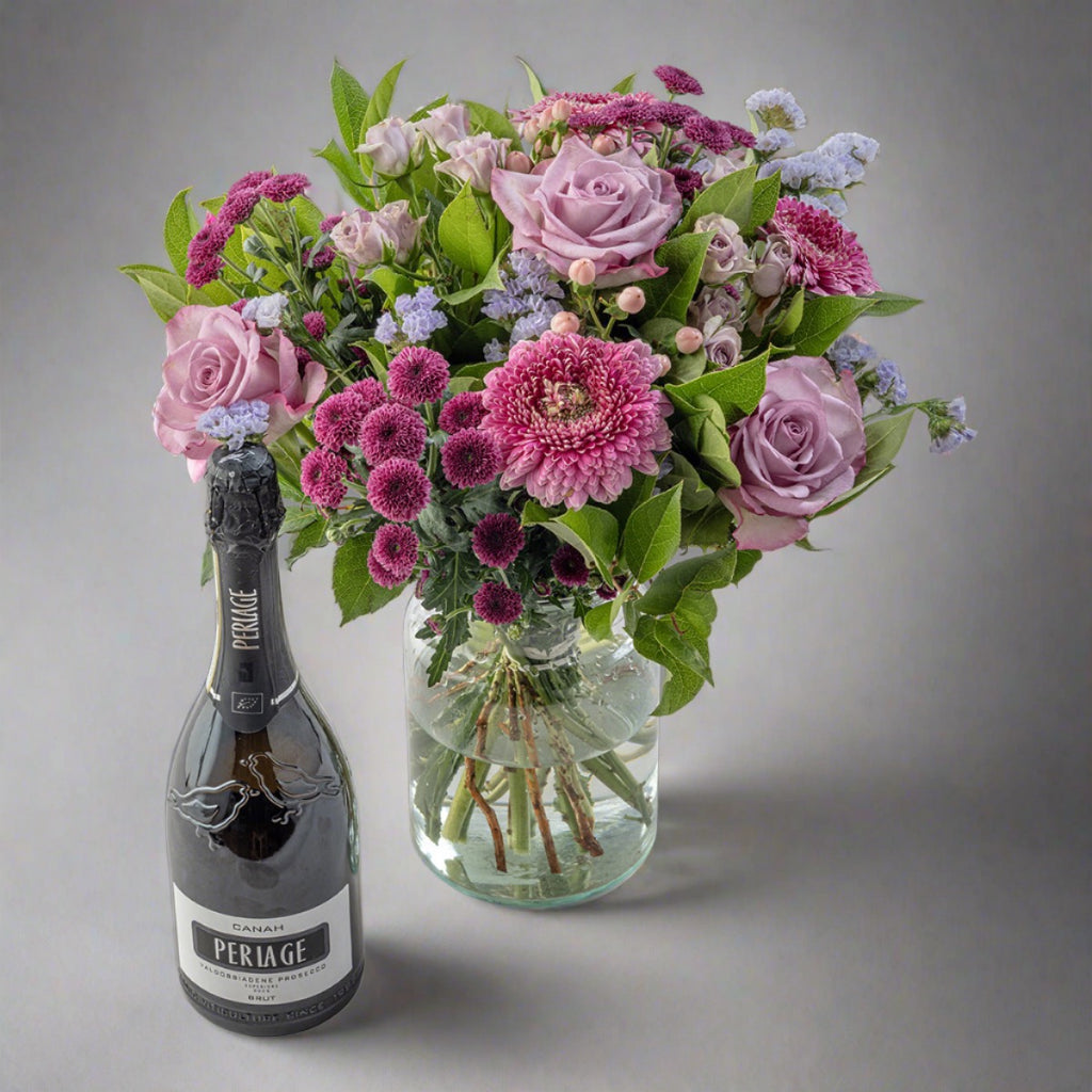 Lavender flower bouquet with Periage prosecco